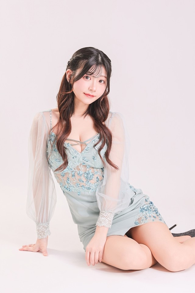白百合 うるみプロフィール写真2